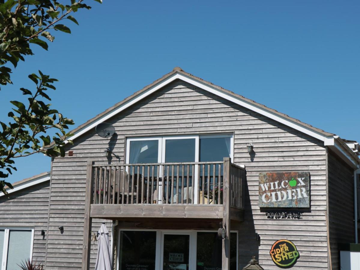 The Cider Shed Apartment Winscombe Exterior photo
