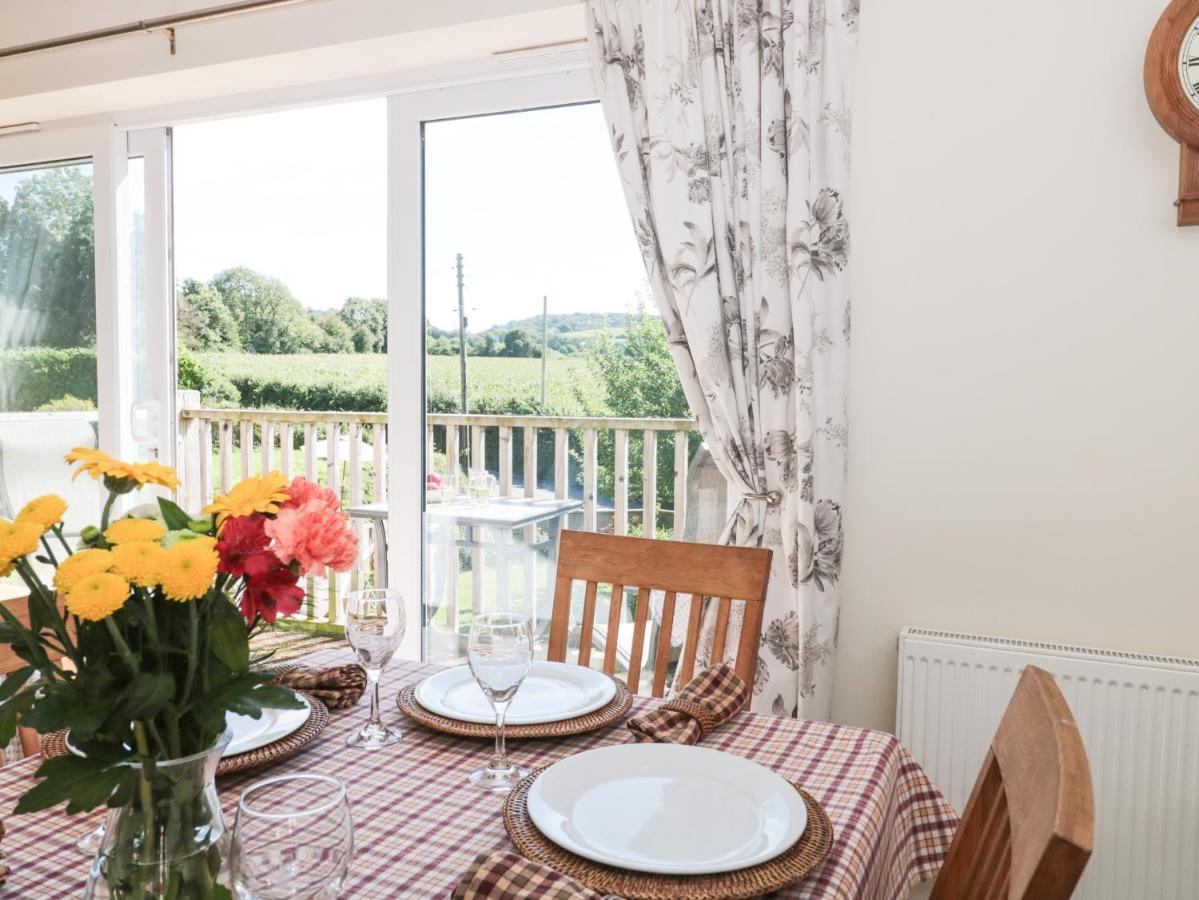The Cider Shed Apartment Winscombe Exterior photo