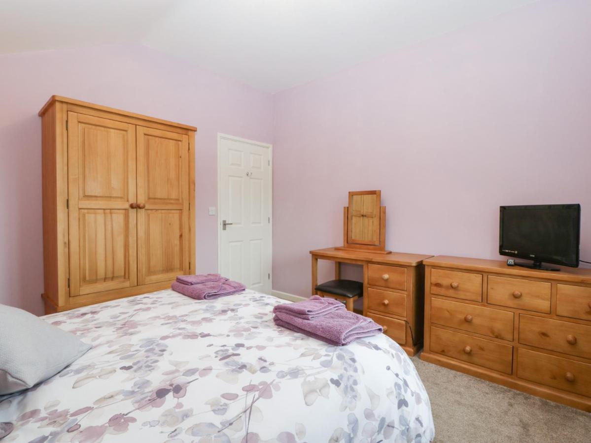The Cider Shed Apartment Winscombe Exterior photo
